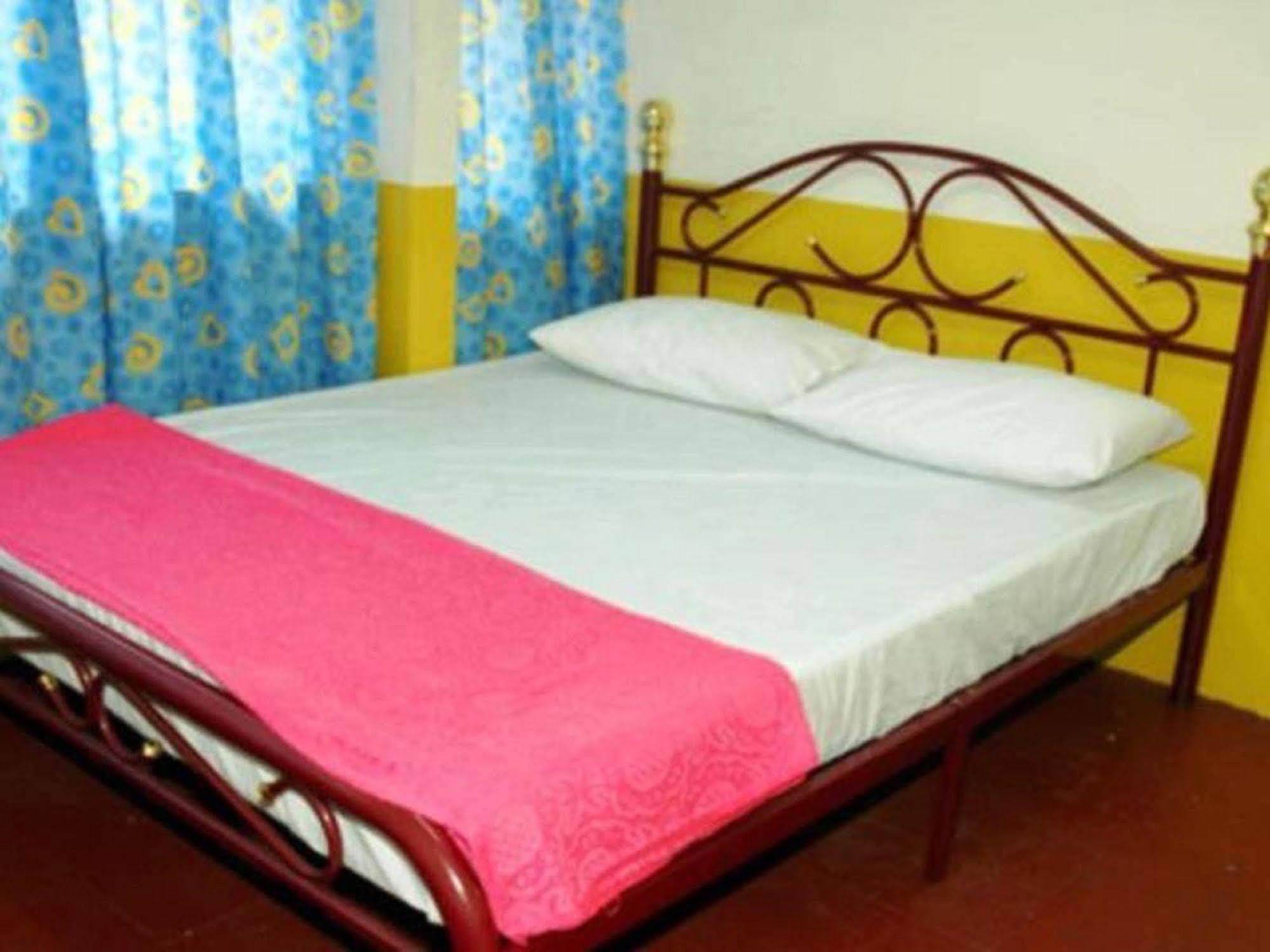 Stay In Lodge Kota Kinabalu Exteriör bild